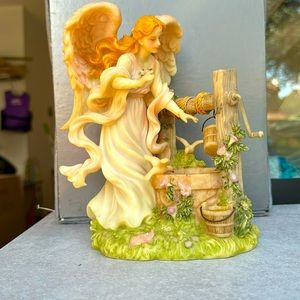 1998 Seraphim Classic Alexandra “Endless Dreams” figurine